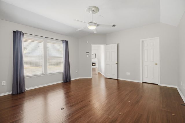 2894 Smokey Lake Lane, Dickinson, TX 77539