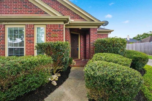 2894 Smokey Lake Lane, Dickinson, TX 77539
