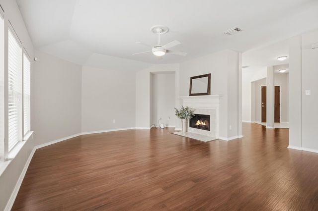 2894 Smokey Lake Lane, Dickinson, TX 77539