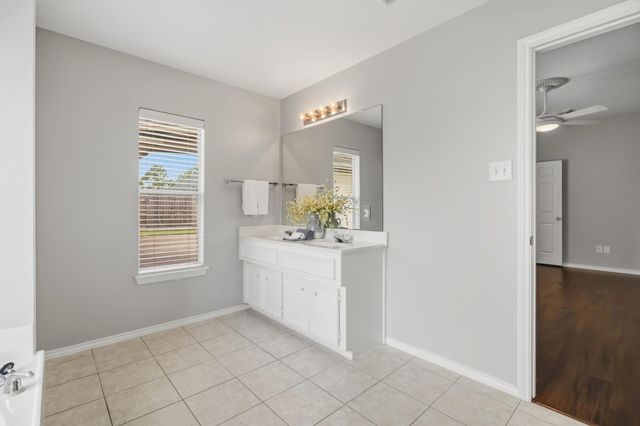2894 Smokey Lake Lane, Dickinson, TX 77539