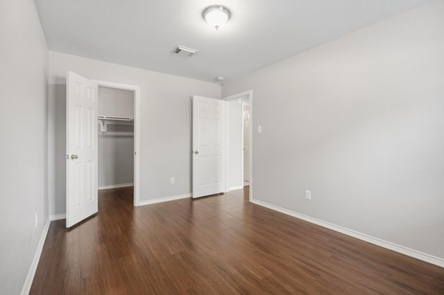 2894 Smokey Lake Lane, Dickinson, TX 77539