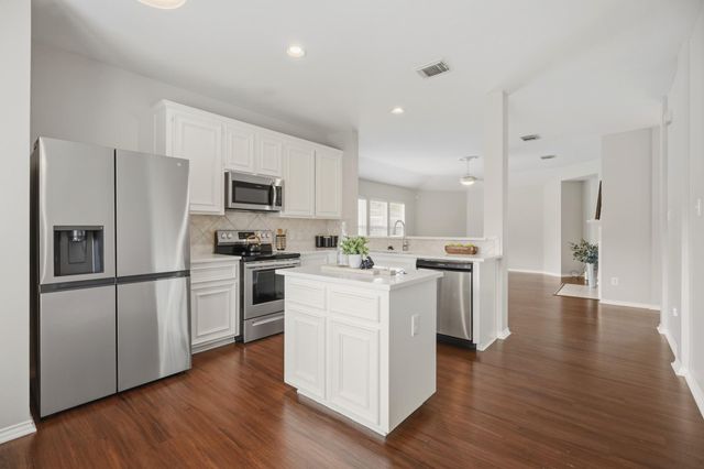 2894 Smokey Lake Lane, Dickinson, TX 77539