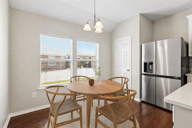 2894 Smokey Lake Lane, Dickinson, TX 77539