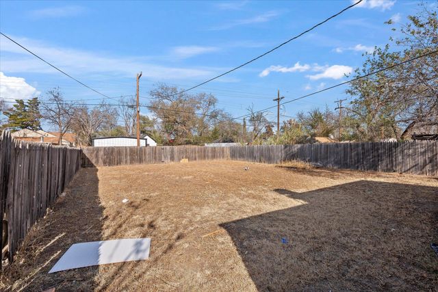 2222 22nd Street, Lubbock, TX 79411