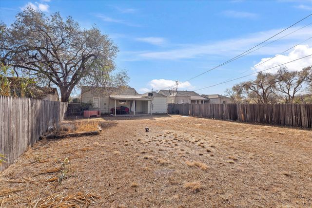 2222 22nd Street, Lubbock, TX 79411