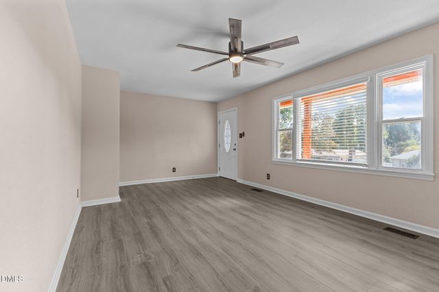 940 Carnegie Drive, Fayetteville, NC 28311