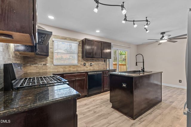 940 Carnegie Drive, Fayetteville, NC 28311
