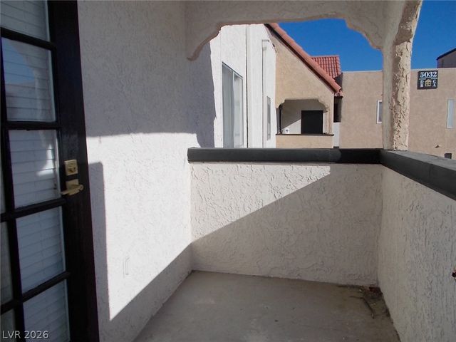 5040 Spencer Street D, Las Vegas, NV 89119