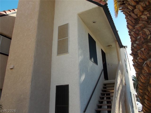 5040 Spencer Street D, Las Vegas, NV 89119