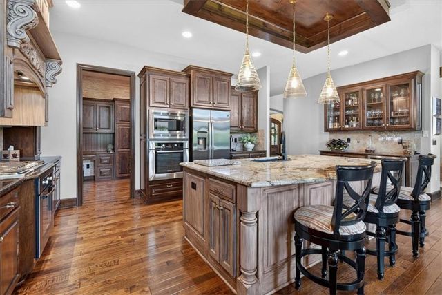 12605 W 160 Street, Overland Park, KS 66221