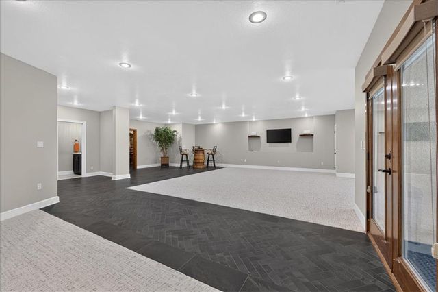 12605 W 160 Street, Overland Park, KS 66221