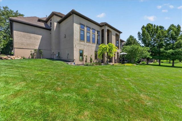 12605 W 160 Street, Overland Park, KS 66221