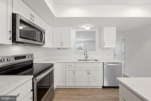658 THUMPER DR, Ranson, WV 25438