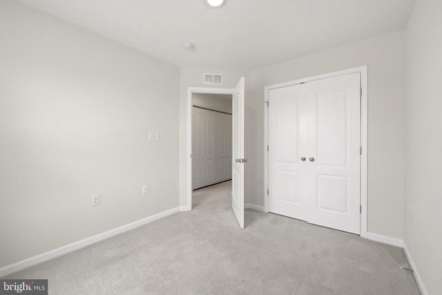 658 THUMPER DR, Ranson, WV 25438