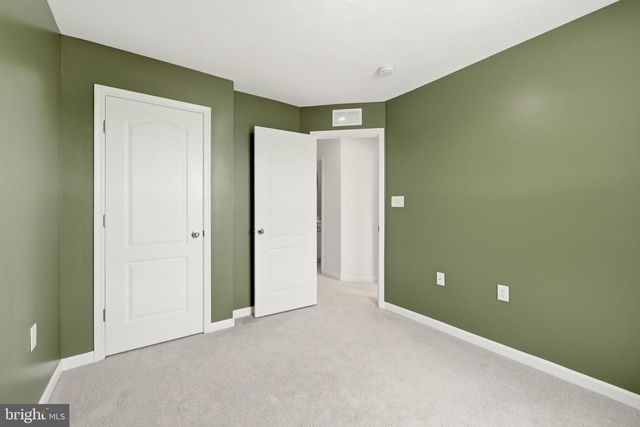 658 THUMPER DR, Ranson, WV 25438