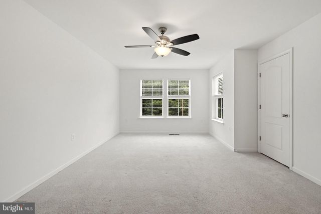 658 THUMPER DR, Ranson, WV 25438