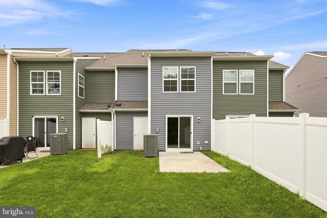 658 THUMPER DR, Ranson, WV 25438