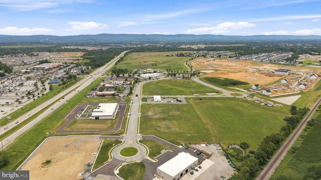 658 THUMPER DR, Ranson, WV 25438