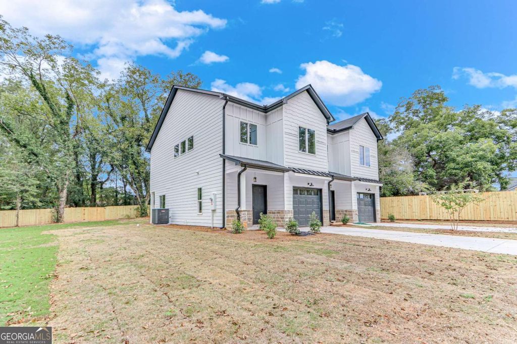 44 Bond Street A AND B, Royston, GA 30662 — photo 4