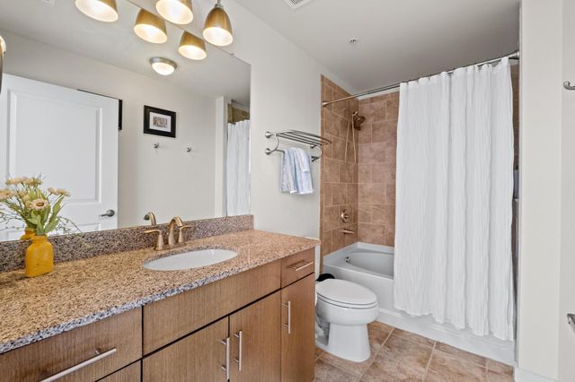 360 Nueces ST 2808, Austin, TX 78701