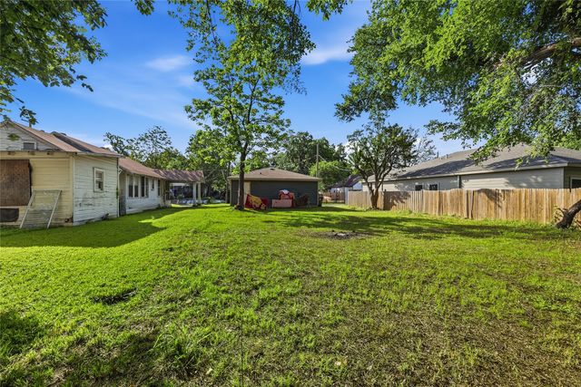 2826 Marburg Street, Dallas, TX 75215