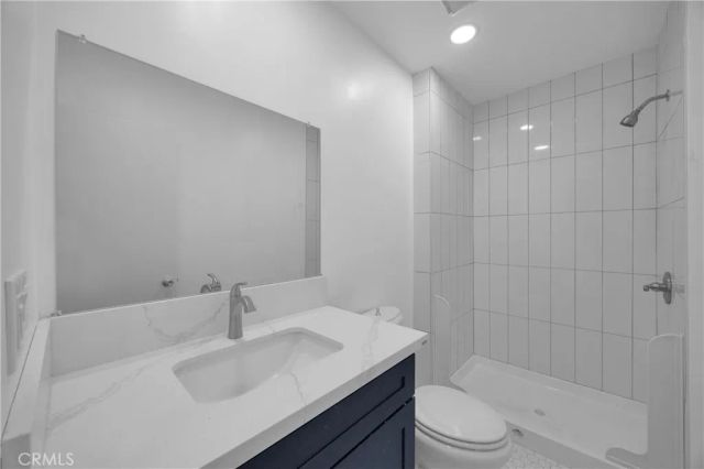 1242 E 7th St, Long Beach, CA 90813