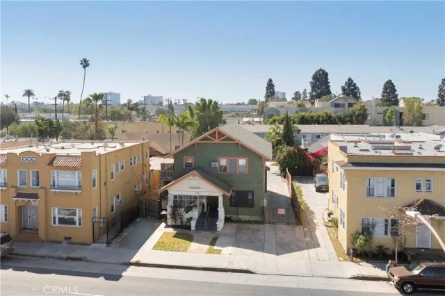 1242 E 7th St, Long Beach, CA 90813