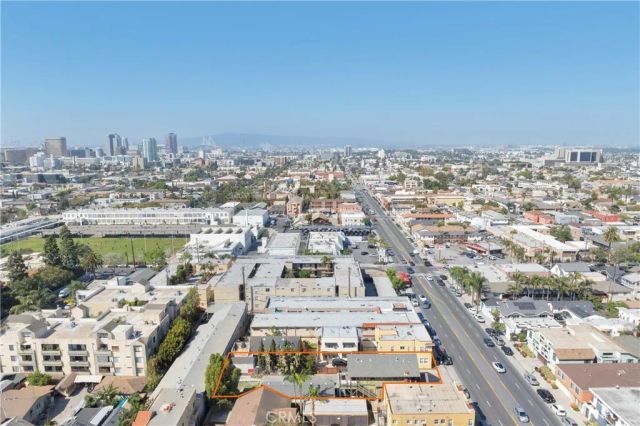 1242 E 7th St, Long Beach, CA 90813
