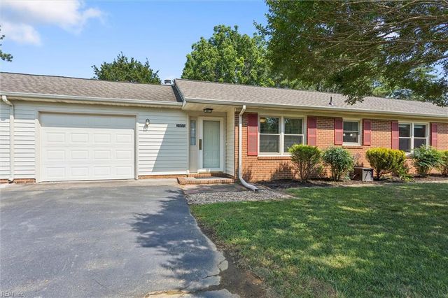 2855 Cypress Crest LN, Hayes, VA 23072