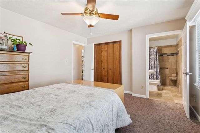 2855 Cypress Crest LN, Hayes, VA 23072