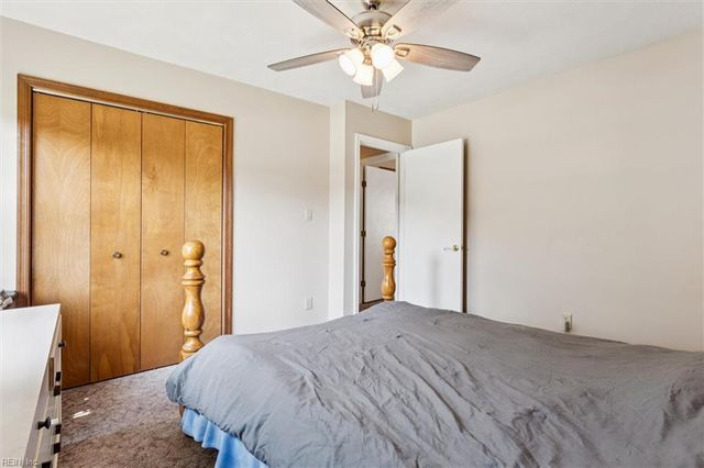 2855 Cypress Crest LN, Hayes, VA 23072