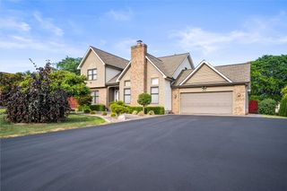 333 White Rabbit, Greece, NY 14612