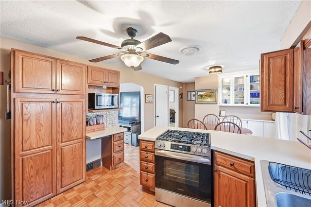 306 Park Avenue, Lowellville, OH 44436