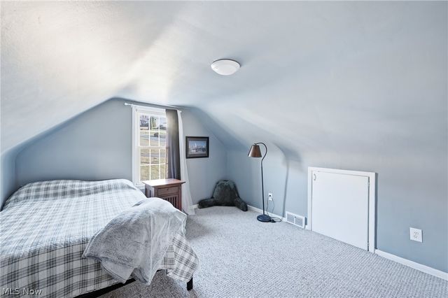 306 Park Avenue, Lowellville, OH 44436