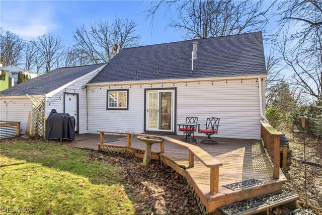 306 Park Avenue, Lowellville, OH 44436