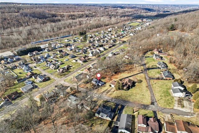 306 Park Avenue, Lowellville, OH 44436