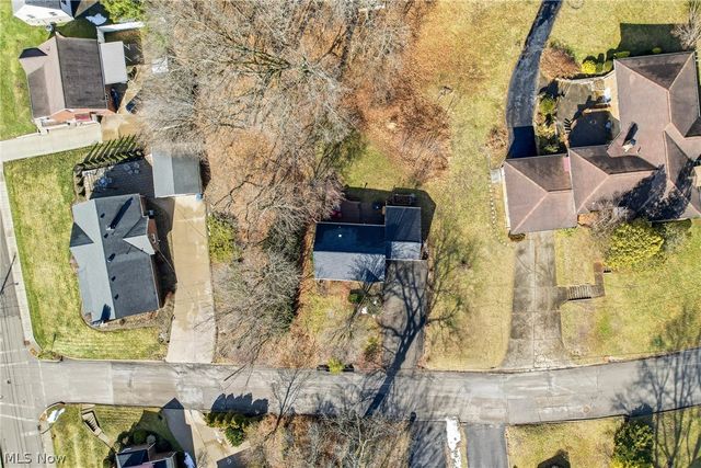 306 Park Avenue, Lowellville, OH 44436