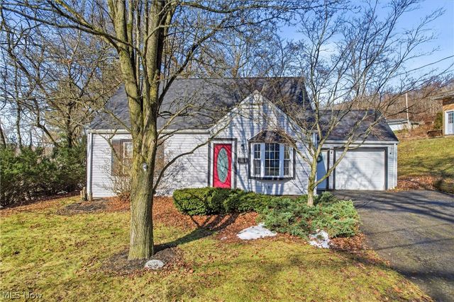 306 Park Avenue, Lowellville, OH 44436