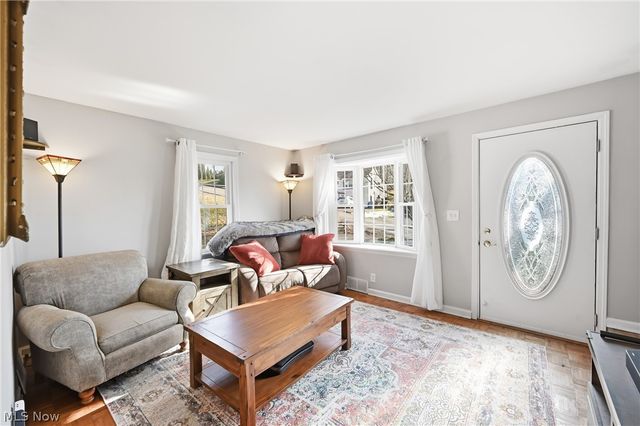 306 Park Avenue, Lowellville, OH 44436