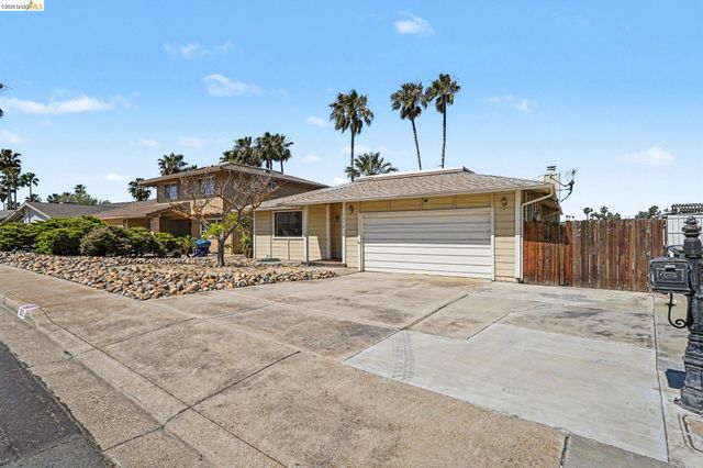1250 Willow Lake Rd, Discovery Bay, CA 94505