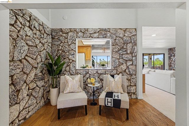 1250 Willow Lake Rd, Discovery Bay, CA 94505