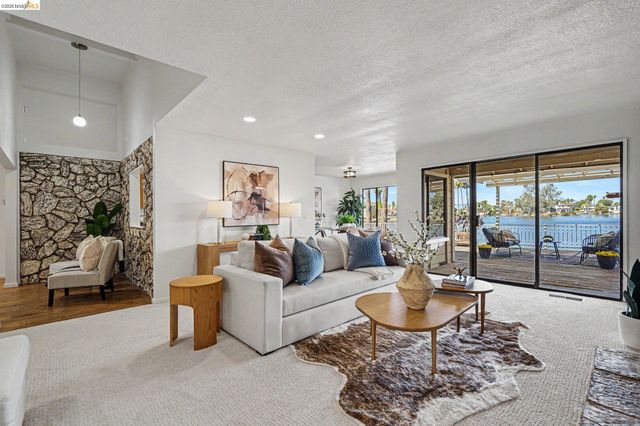 1250 Willow Lake Rd, Discovery Bay, CA 94505