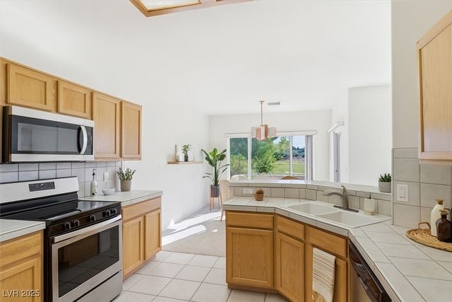 1199 Golf Club Drive, Laughlin, NV 89029