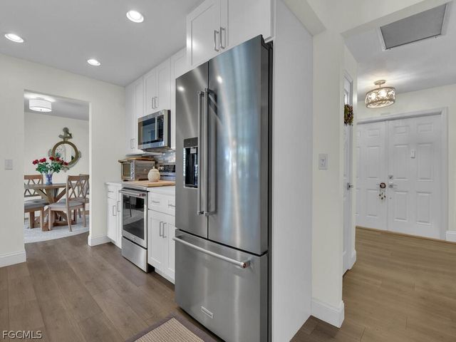 4622 SW 10th AVE, Cape Coral, FL 33914