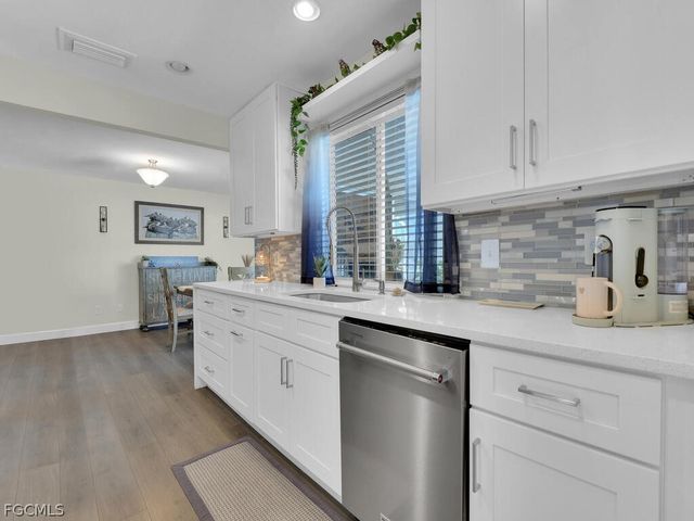 4622 SW 10th AVE, Cape Coral, FL 33914