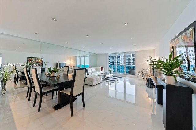 2301 Collins Ave 1210, Miami Beach, FL 33139