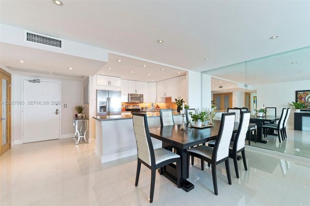 2301 Collins Ave 1210, Miami Beach, FL 33139