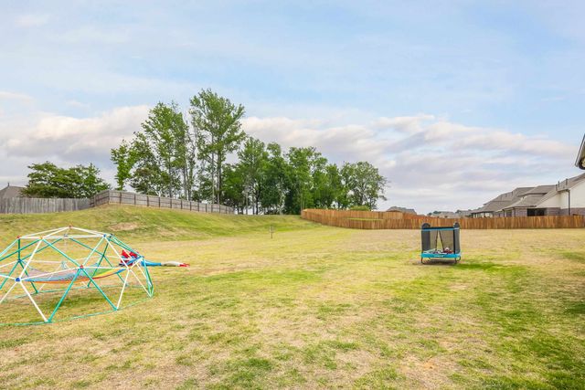 10252 GRAY HERON DR, Lakeland, TN 38002