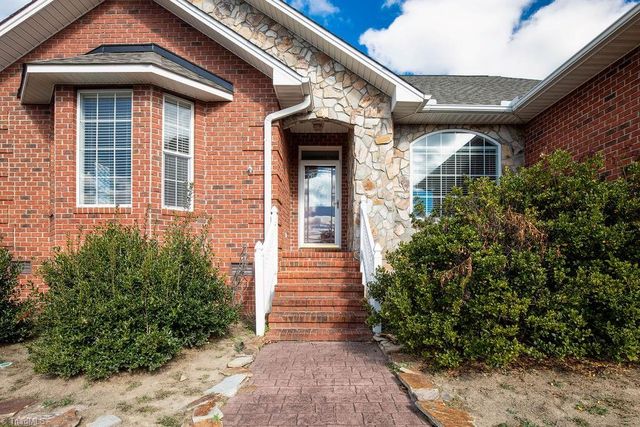 107 Autumn Hill Court, Archdale, NC 27263