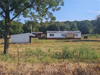 23090 J O B Road, Howe, OK 74940